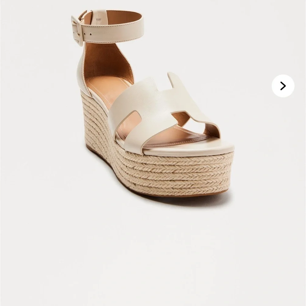 NWT FASHION NOVA HUNTLEY FLATFORM SANDAL